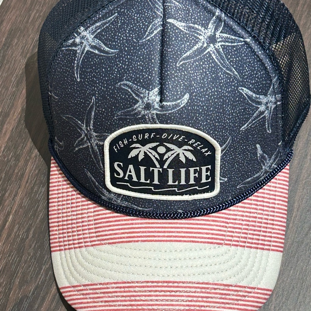 Salt Life Starfish Trucker Hat
